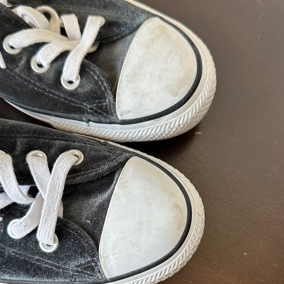 Converse Women’s Black and White Sneakers (velvet) - Picture 3 of 3